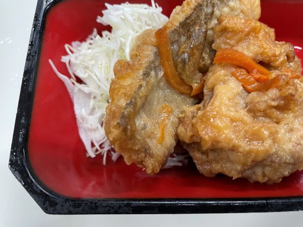 鶏と魚唐揚げの甘辛ごま醤油