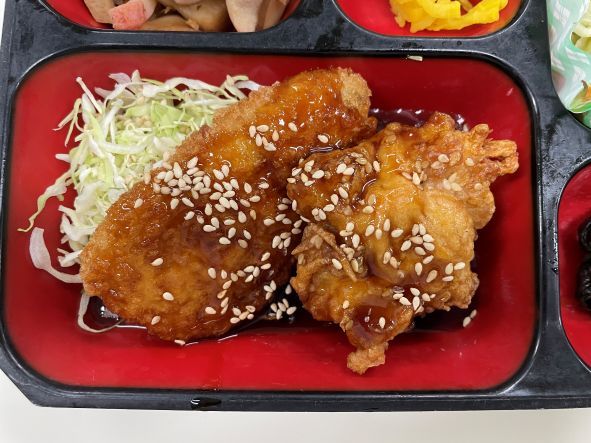 鶏と魚唐揚げの甘辛ごま醤油