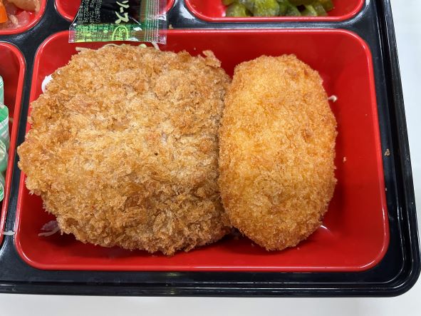 ブラックペッパーチキンカツ&コーンフライ