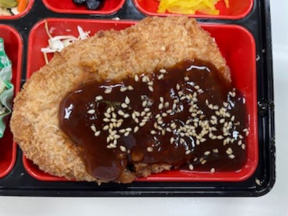 大きなとんかつ手作り胡麻かつソース