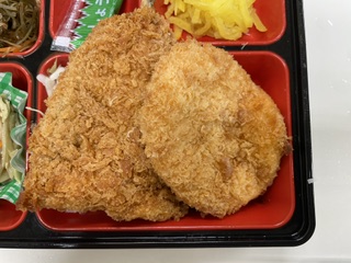 カレールーコロッケとあじフライ