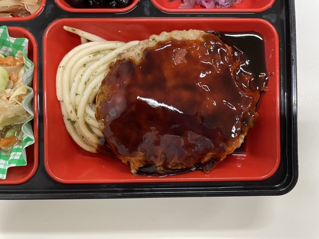 手作りデミソースハンバーグ